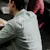 Symbolbild: Mann sitz vor Laptop und tippt